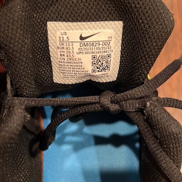 NIKE
CONTRASTING LOGO AIR MAX ALPHA FABRIC SNEAKERS size 11.5 EUC - Picture 10 of 11